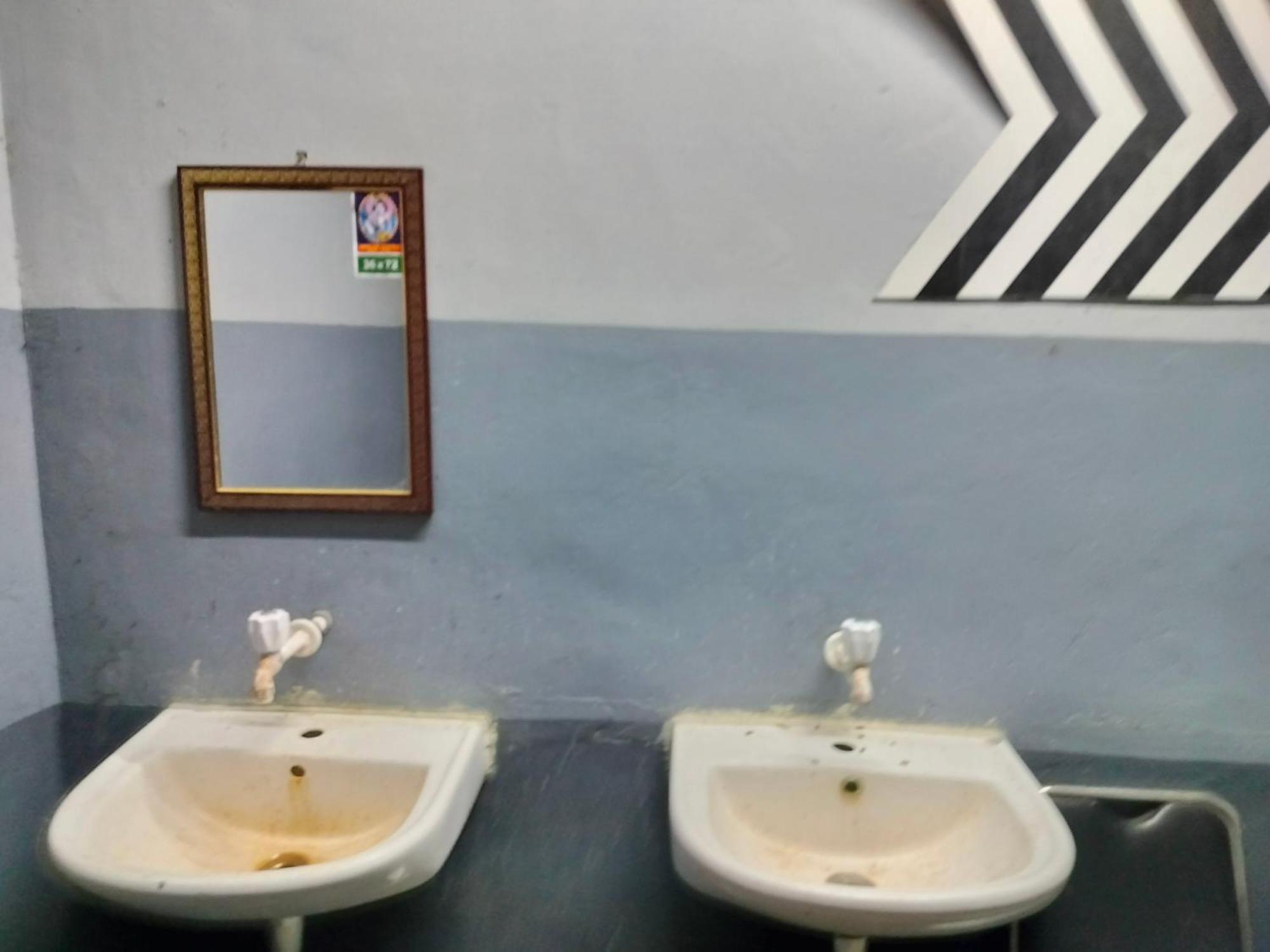Sri Durga Jatri Nibasa Hostel Brahmapur Exterior photo